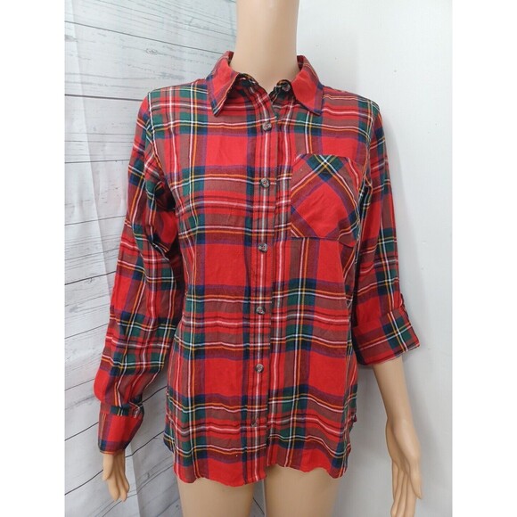 Magellan Tops - Magellan Outdoors Classic Fit White Red Plaid Button Front Shirt Womens Sz XS